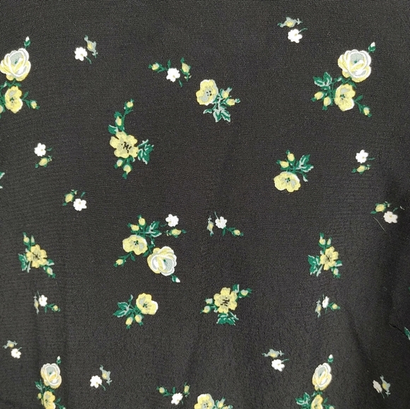 H&M | balloon sleeve blouse - Picture 3 of 6